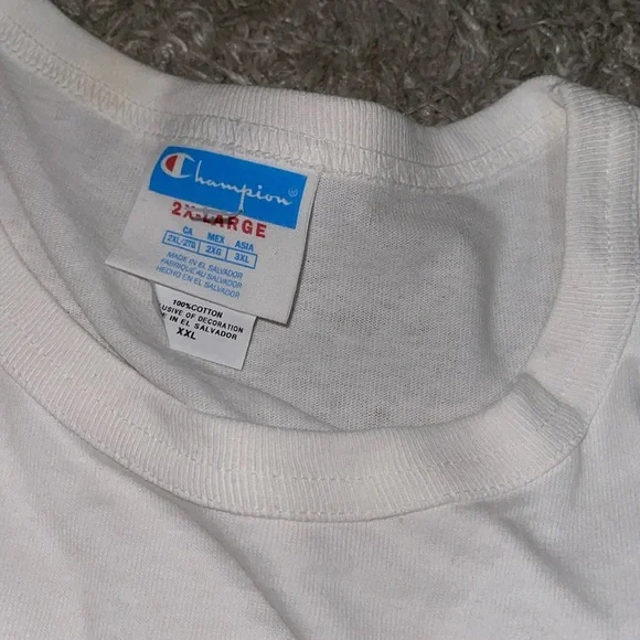 champion Graphic Lighter Tee NWOT - Picture 5 of 5